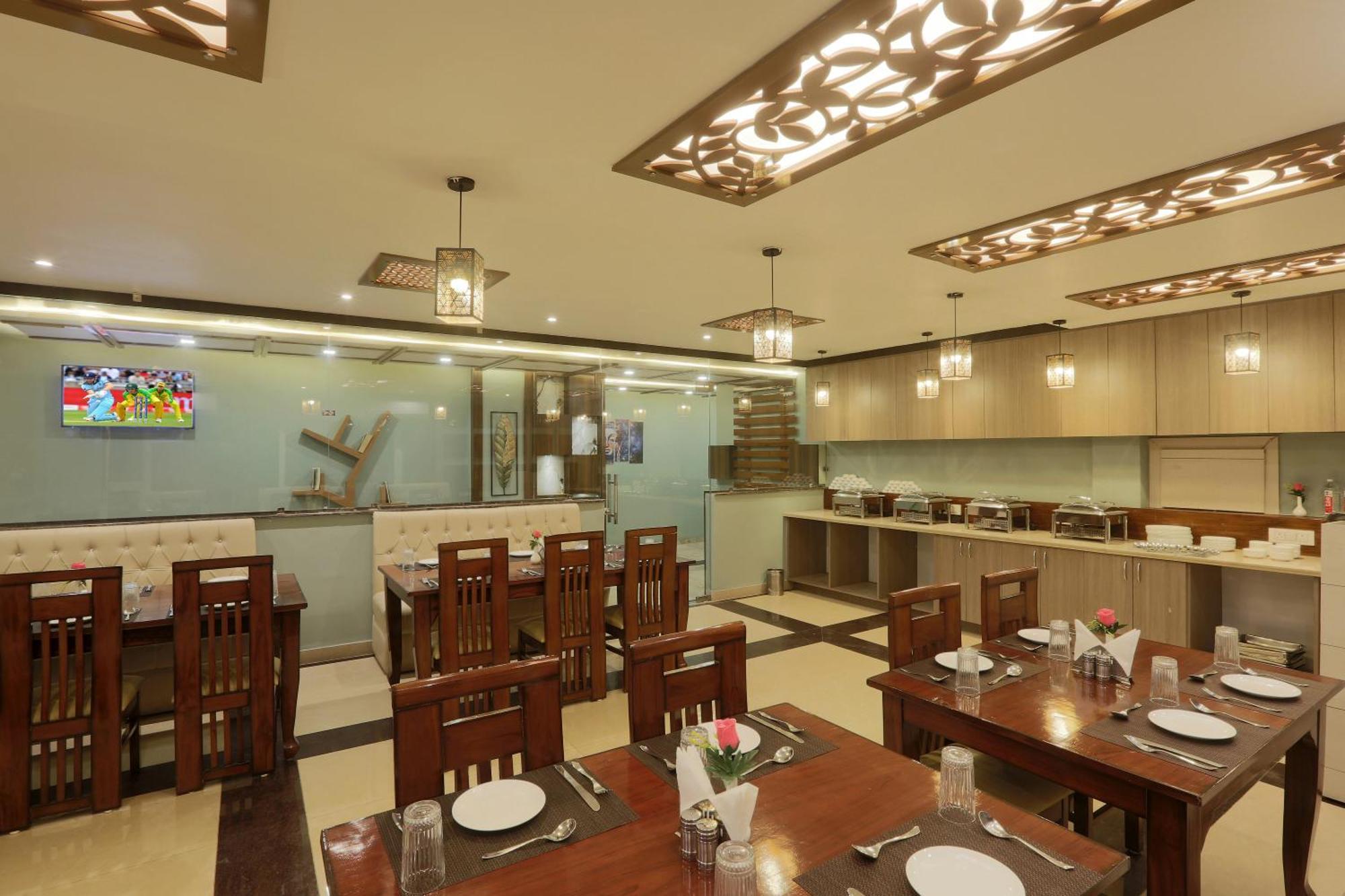 Hotel Deluxe Stay Inn - Near Delhi Airport Yeni Delhi Dış mekan fotoğraf
