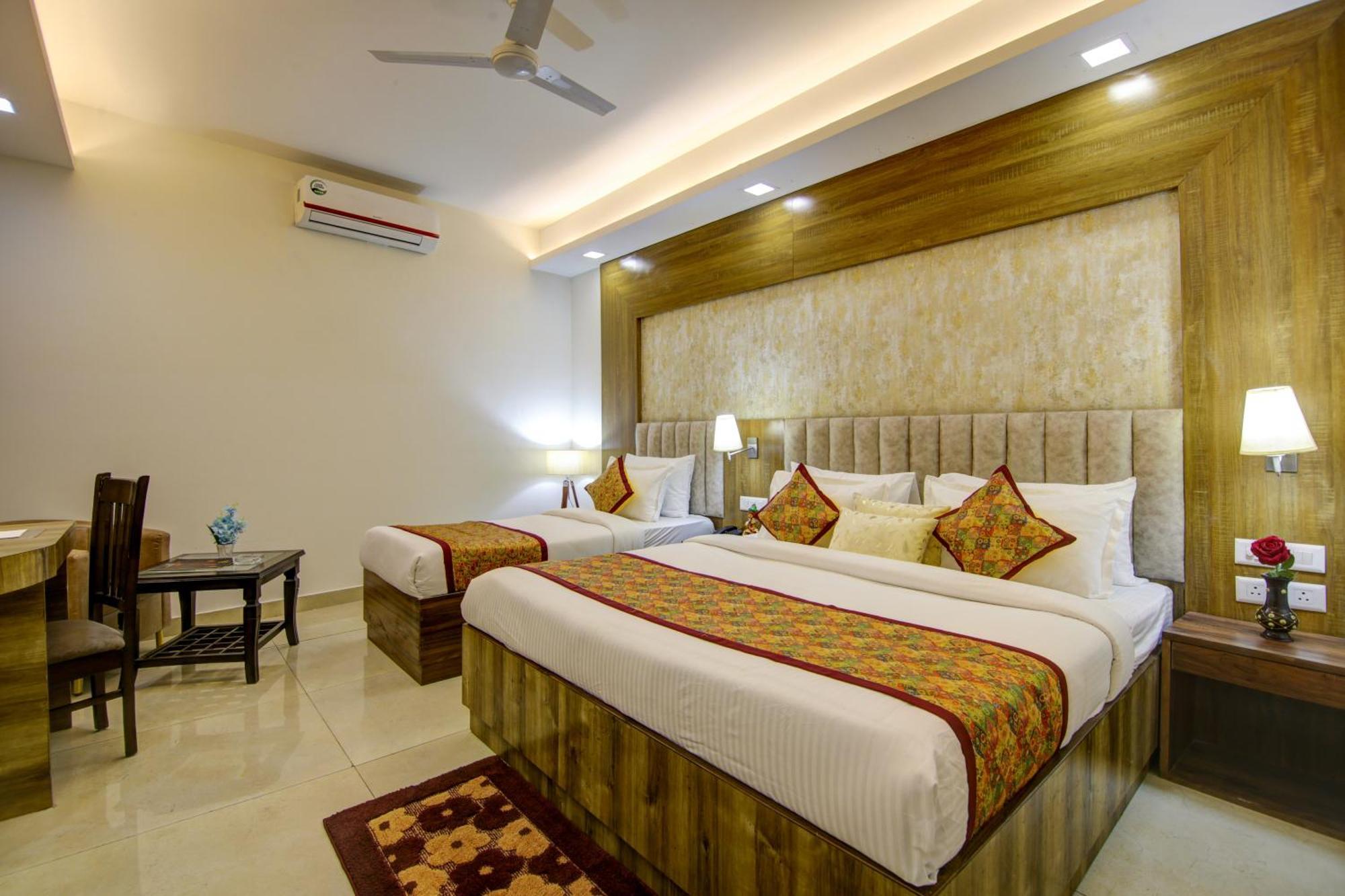 Hotel Deluxe Stay Inn - Near Delhi Airport Yeni Delhi Dış mekan fotoğraf